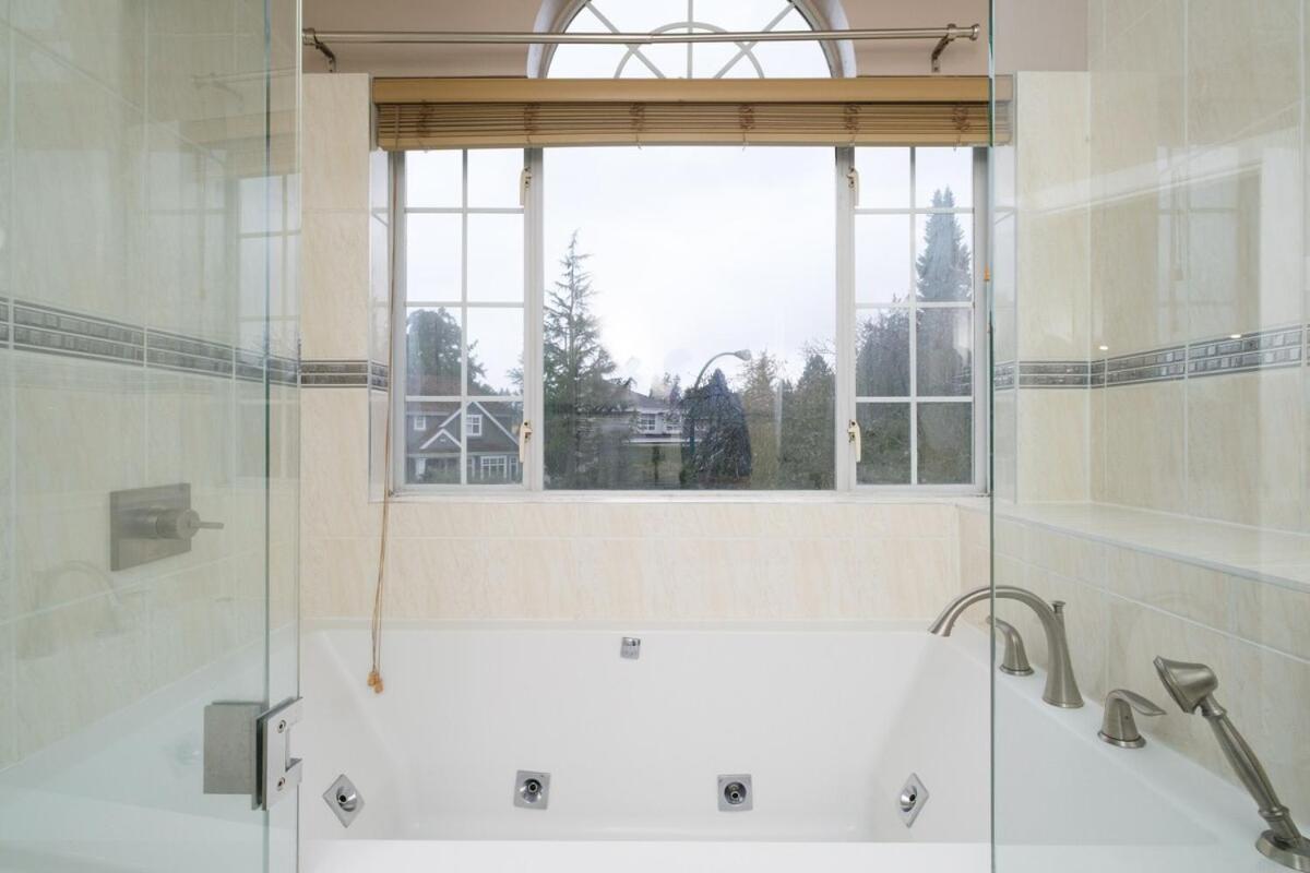 Spacious 4Br W Ensuites Mins To Downtown Yvr Ubc Vancouver Extérieur photo