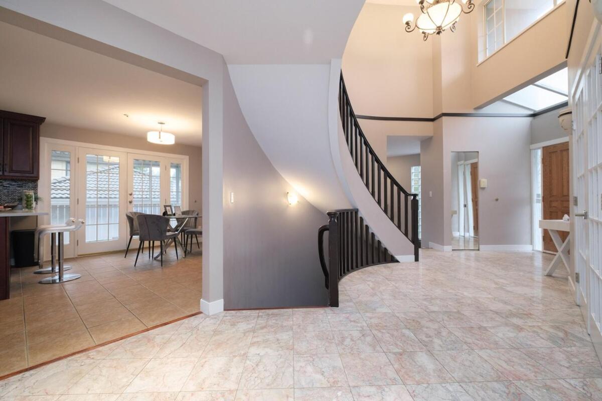Spacious 4Br W Ensuites Mins To Downtown Yvr Ubc Vancouver Extérieur photo