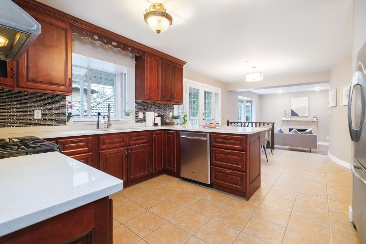 Spacious 4Br W Ensuites Mins To Downtown Yvr Ubc Vancouver Extérieur photo