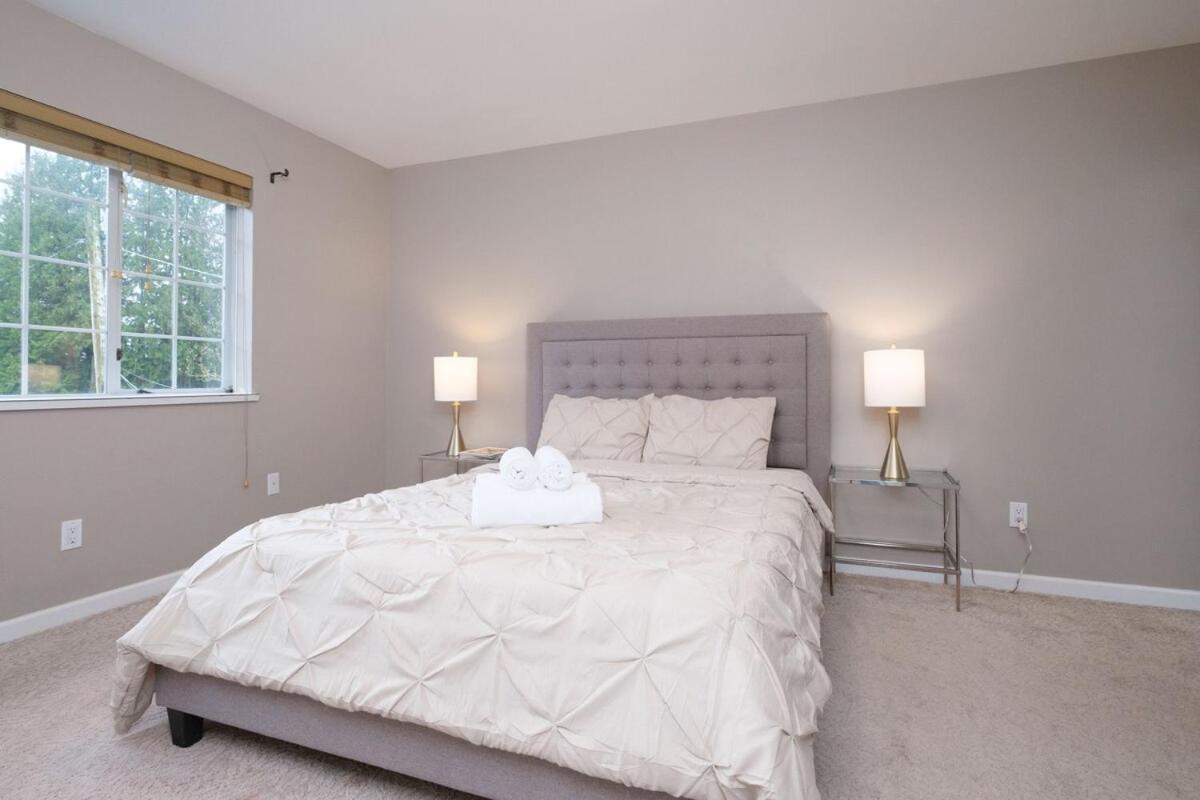 Spacious 4Br W Ensuites Mins To Downtown Yvr Ubc Vancouver Extérieur photo
