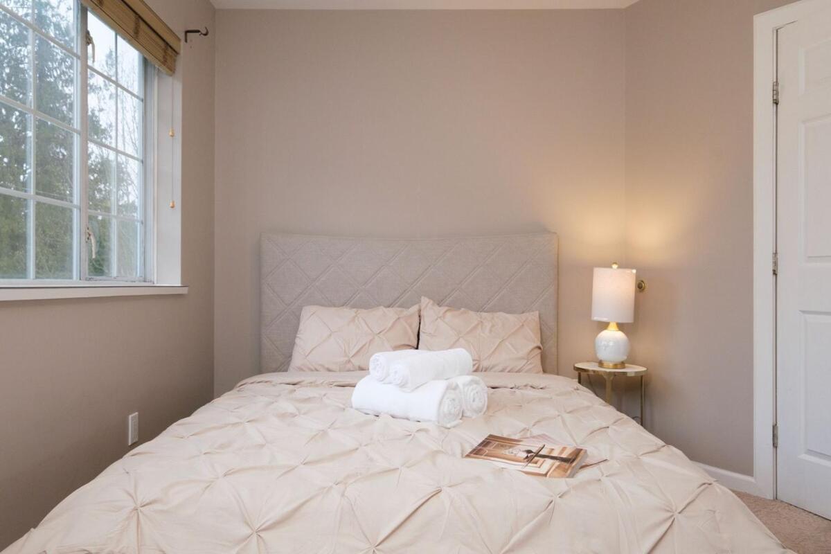Spacious 4Br W Ensuites Mins To Downtown Yvr Ubc Vancouver Extérieur photo